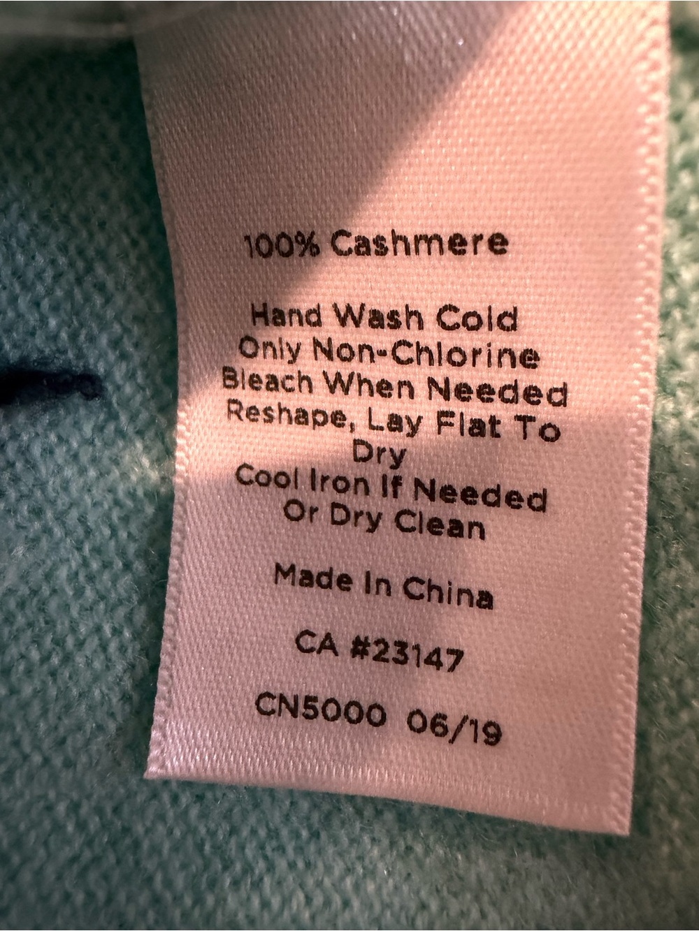 Talbots Tiffany Blue Cashmere Women’s Polka Dot Lightweight Sweater - Picture 15 of 15